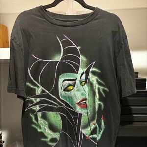 Disney Maleficent Tee size L